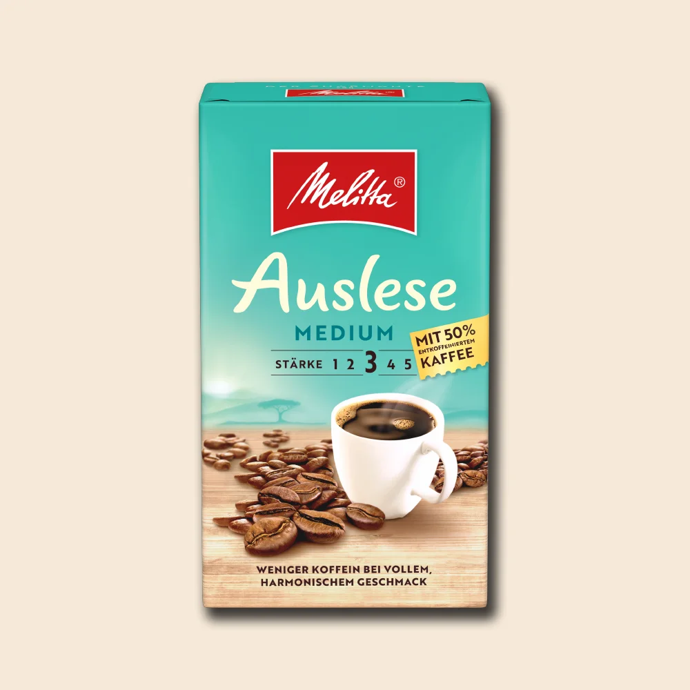 Image of a pack of Melitta Auslese medium filter coffee on a beige background