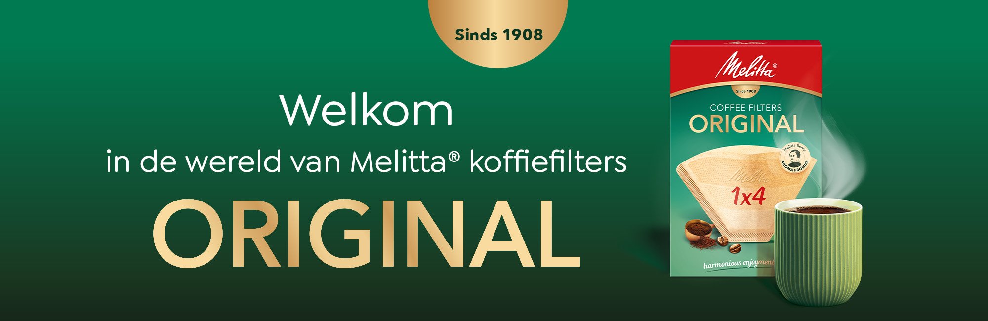 Pak Melitta ORIGINAL 1x4-koffiefilters en een kop koffie op een groene banner die welkom heet in de wereld van Melitta-koffiefilters.