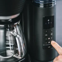 Image du produit de la machine à café filtre AromaFresh Pro X avec broyeur, noir-argent - 2