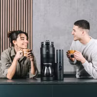 Produktbild von AromaFresh X Filterkaffeemaschine mit Mahlwerk, Schwarz-Silber - 3