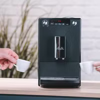 Image du produit de la machine à café entièrement automatique Solo®, noir mat - 11