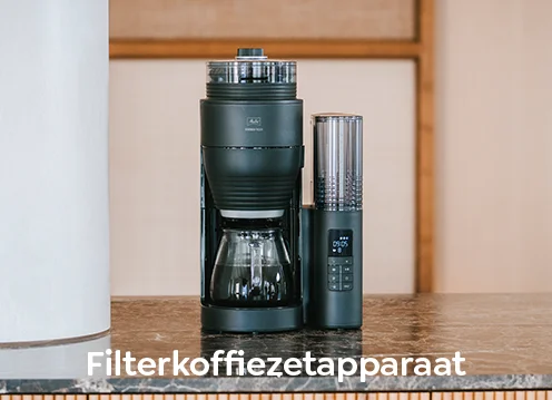  Aroma Fresh staat op een glazen tafel