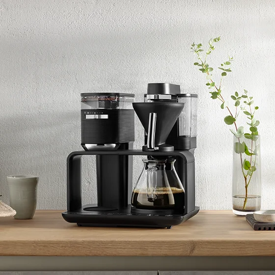 Produktbillede af EPOS® filterkaffemaskine med kværn, sort-krom - 3