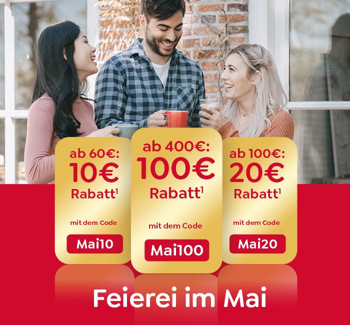 Zwei Frauen & ein Mann genießen ihren Kaffee draußen. Daneben sind die Staffeln der Aktion 10€, 20€ und 100€ Rabatt zu sehen.